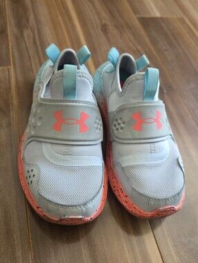 Under Armour Youth Sneakers - Size 1.5Y